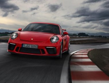 Η ανανεωμένη 911 GT3 συνέτριψε το χρόνο της απελθούσας κατά 12,3” στα χέρια του δοκιμαστή της Porsche (βίντεο)